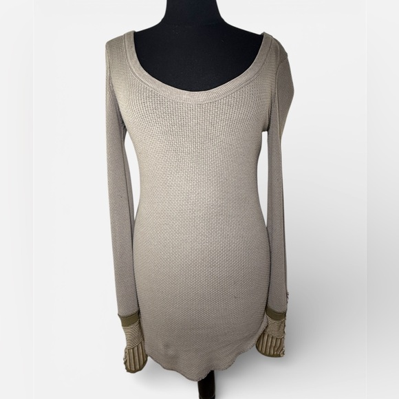 Free People Woman’s Cuff Thermal Long Sleeve Classic Top Sz XS Grey/Brown - Picture 2 of 8